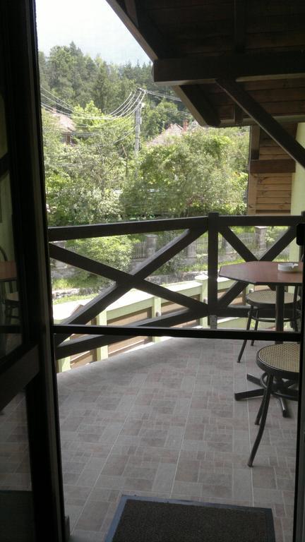 Imola Vendeghaz Hotel Sovata Exterior photo