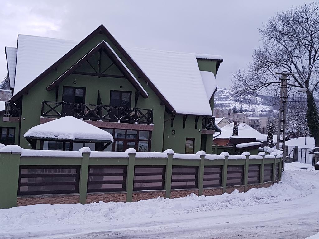 Imola Vendeghaz Hotel Sovata Exterior photo